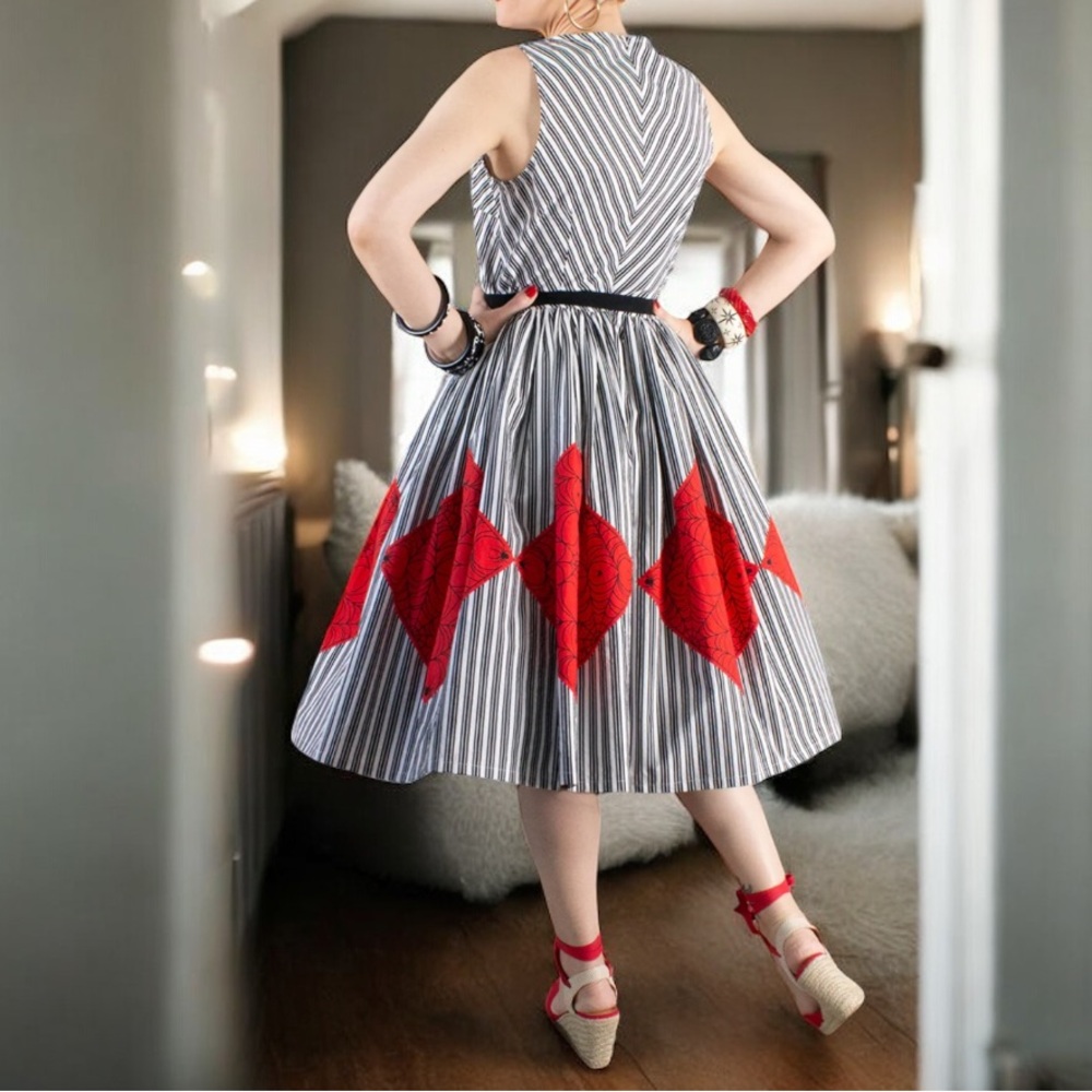 The Oblong Box Shop Harlequin
Stripe Full Skirt Pinup Dress XL